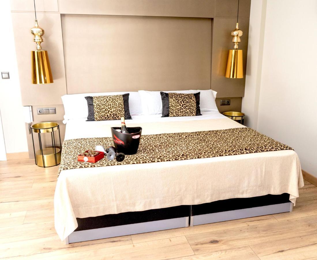 Daos Suites & Terrace 마르베야 외부 사진
