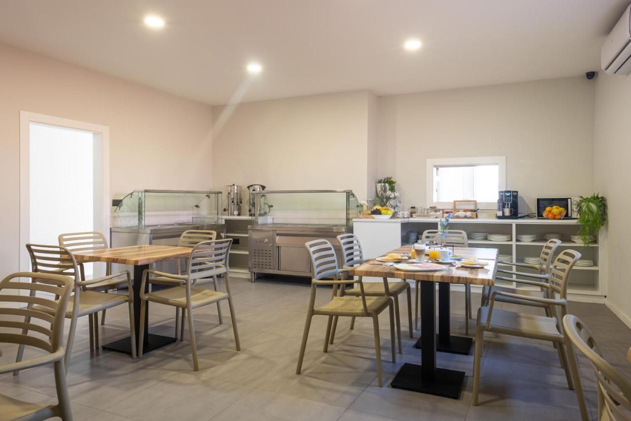 Daos Suites & Terrace 마르베야 외부 사진