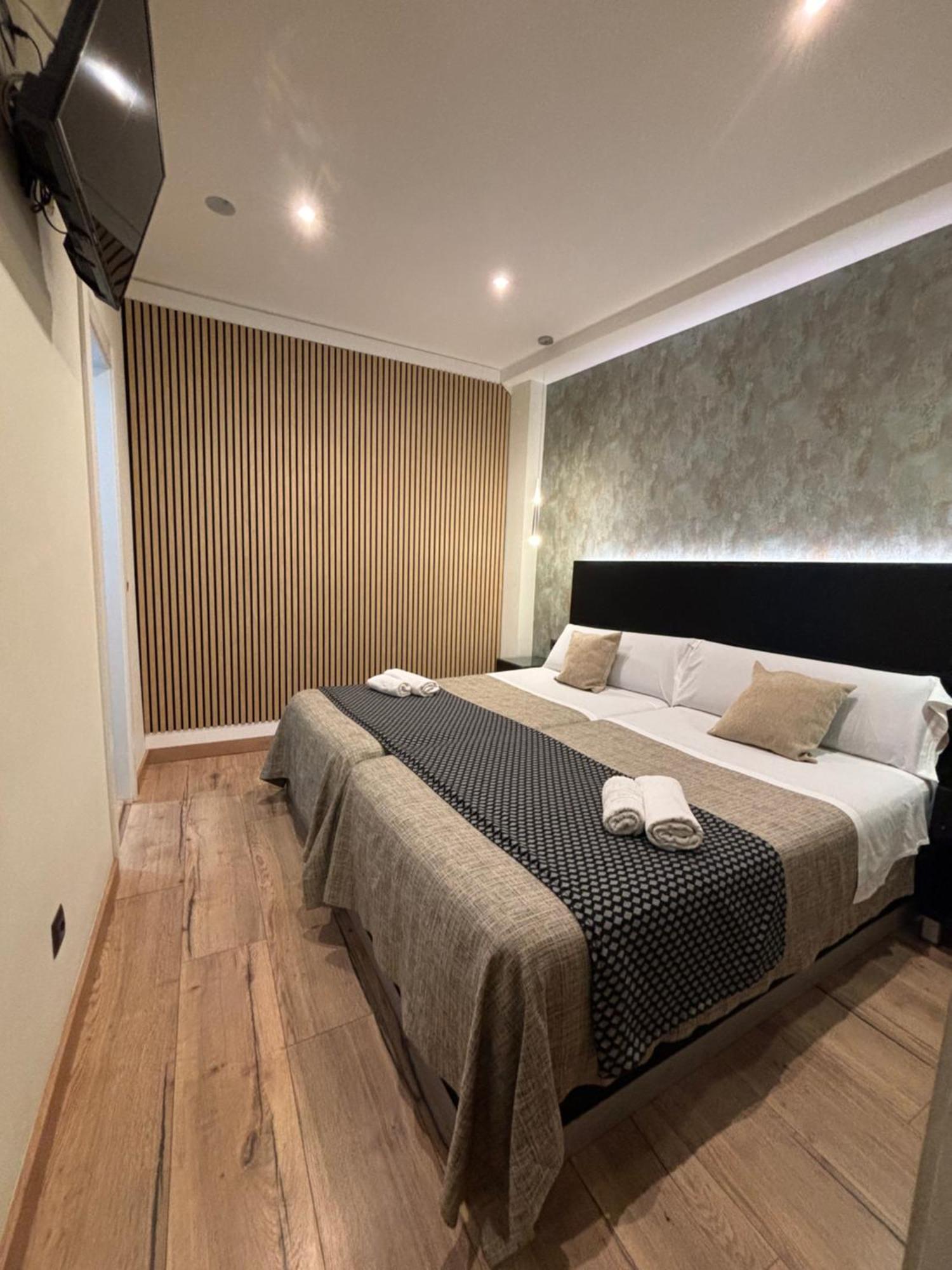 Daos Suites & Terrace 마르베야 외부 사진