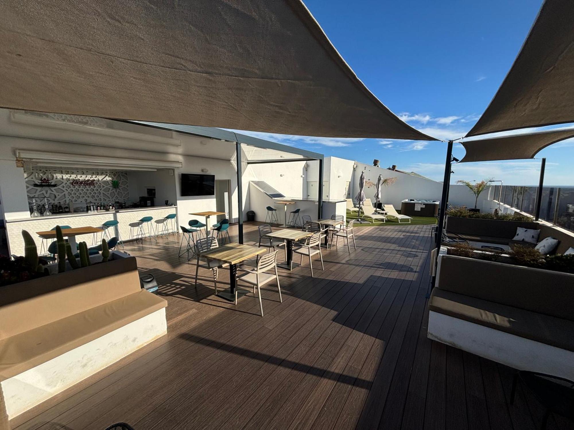 Daos Suites & Terrace 마르베야 외부 사진